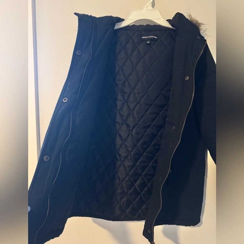 Zenana outfitters Black parka Jacket with Fur-Trimmed Hood, size medium